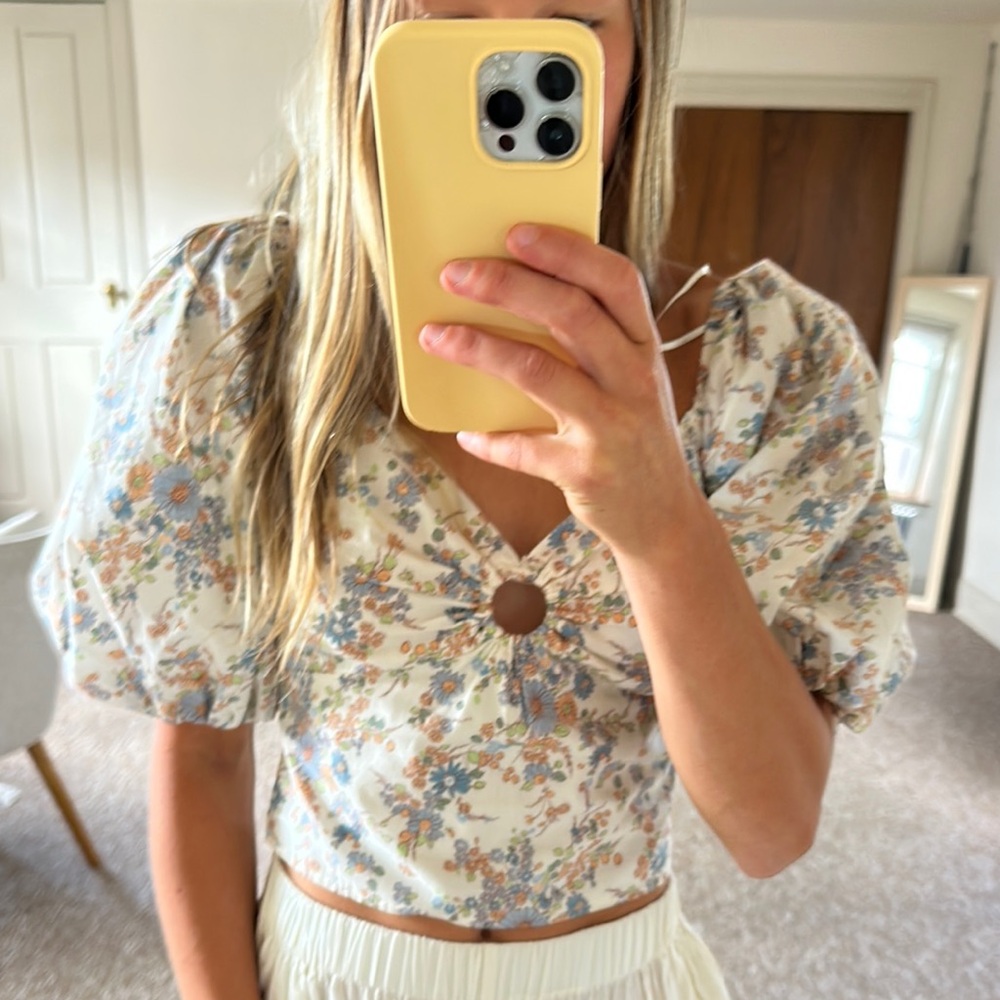 Abercrombie & Fitch Floral Puff Sleeve Blouse - Cream and Blue